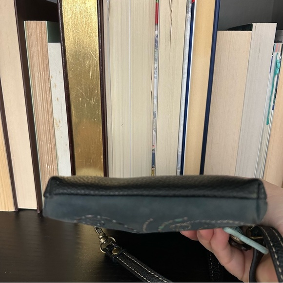 CHALA - Dazzled Jellyfish Cellphone Crossbody. Vegan leather. - Picture 4 of 15